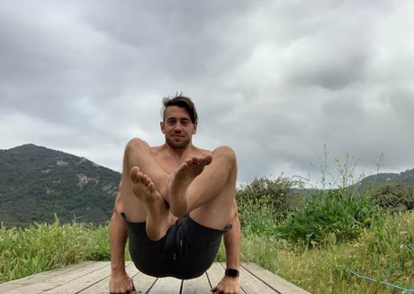 Naakte gelekte OnlyFans-foto van Dantecolle