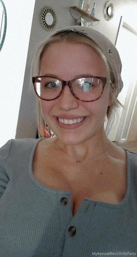 Naakte gelekte OnlyFans-foto van Mykenzieren