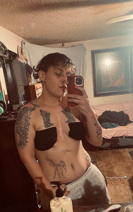 Naakte gelekte OnlyFans-foto van Jordan Riley
