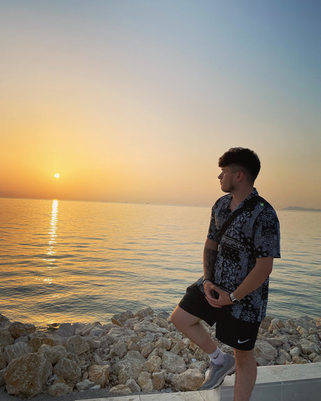 Naakte gelekte OnlyFans-foto van Halb