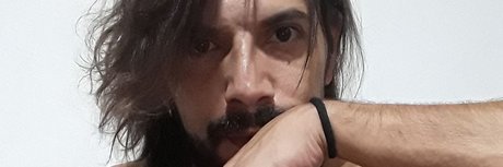 Naakte gelekte OnlyFans-foto van Vctor