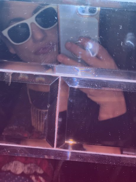Naakte gelekte OnlyFans-foto van Notjanedoe