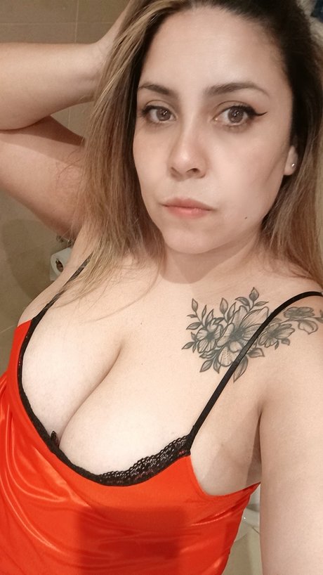 Naakte gelekte OnlyFans-foto van Alma