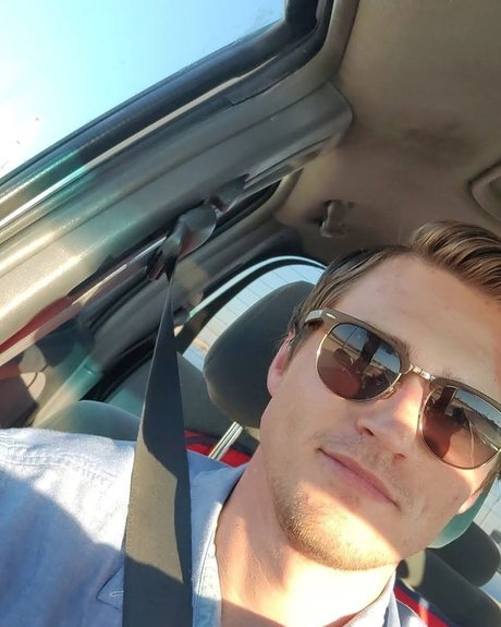 Naakte gelekte OnlyFans-foto van Jt