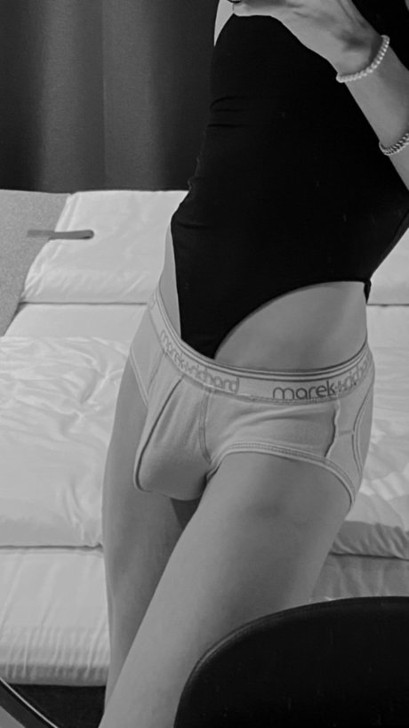 Naakte gelekte OnlyFans-foto van Noel 
