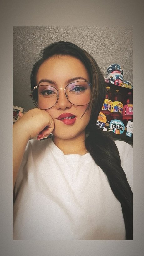 Naakte gelekte OnlyFans-foto van Natalia Mendez