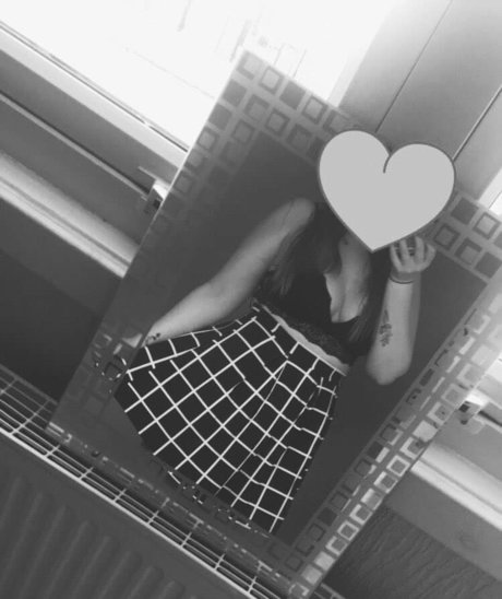 Naakte gelekte OnlyFans-foto van Goddess