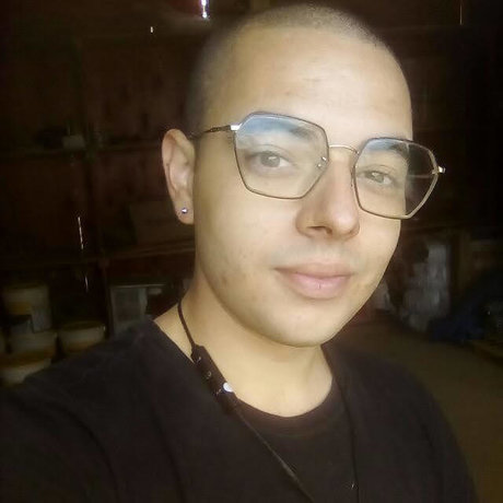 Naakte gelekte OnlyFans-foto van Pedro Cruz