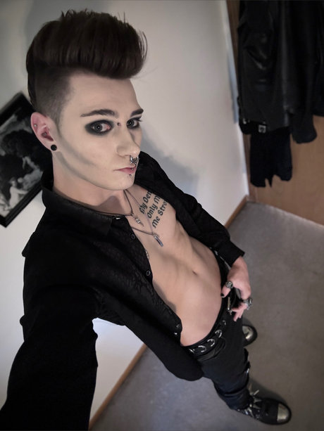 Naakte gelekte OnlyFans-foto van Payton Tall Skinny