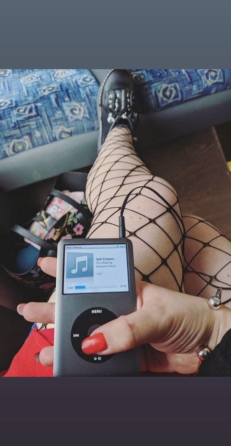 Naakte gelekte OnlyFans-foto van Opal Babygirl