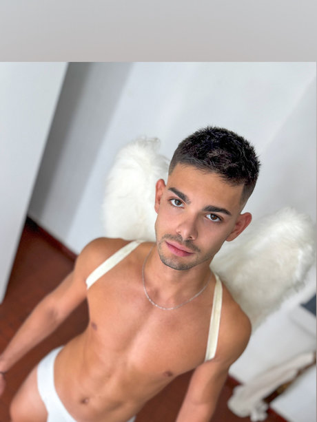 Naakte gelekte OnlyFans-foto van Diego Rojas 