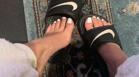 Naakte gelekte OnlyFans-foto van Amelia