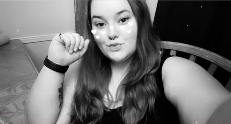 Naakte gelekte OnlyFans-foto van Kaytlin