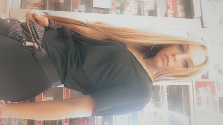 Naakte gelekte OnlyFans-foto van Premium Kush