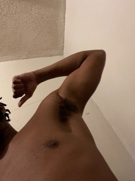 Naakte gelekte OnlyFans-foto van Playboy