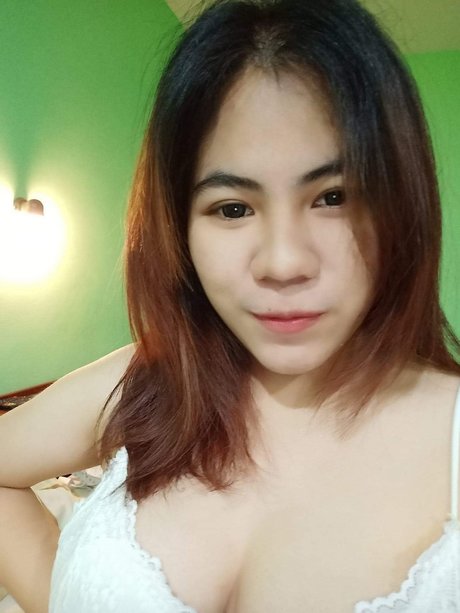 Naakte gelekte OnlyFans-foto van Plakem