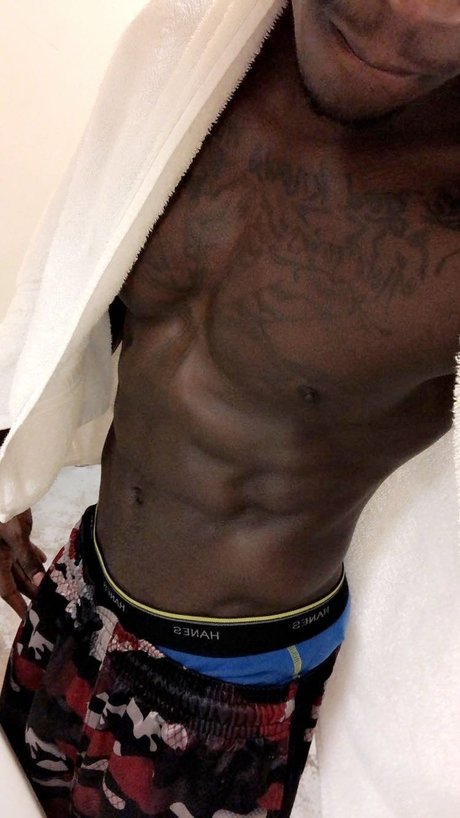 Naakte gelekte OnlyFans-foto van Pknastyy