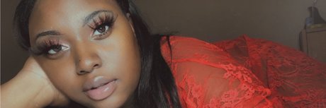 Naakte gelekte OnlyFans-foto van Freaky Bbw