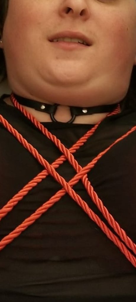 Naakte gelekte OnlyFans-foto van Ismay