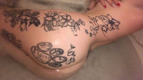 Naakte gelekte OnlyFans-foto van Pretty Pank Thang
