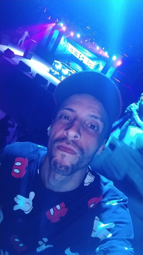 Naakte gelekte OnlyFans-foto van Magrelo Carioca 
