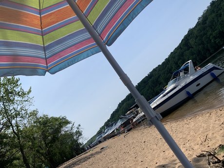Naakte gelekte OnlyFans-foto van Loren Abraham