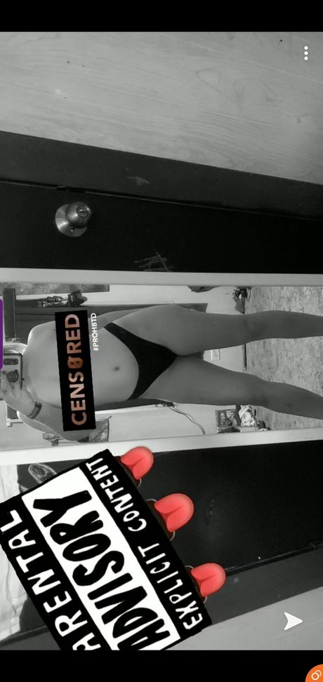Naakte gelekte OnlyFans-foto van River