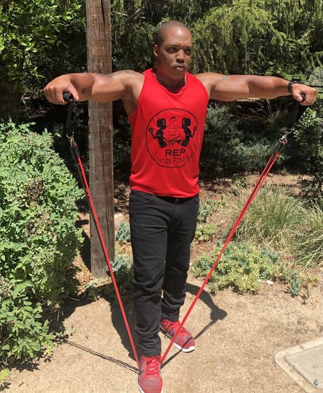Naakte gelekte OnlyFans-foto van Repnationfitness
