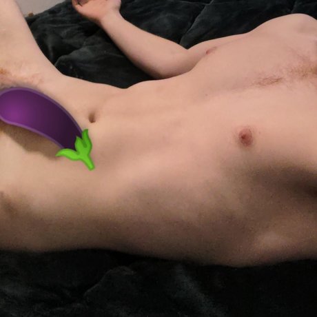 Naakte gelekte OnlyFans-foto van Red Viking