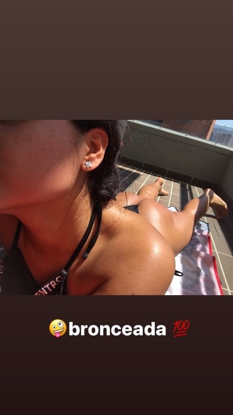 Naakte gelekte OnlyFans-foto van Mariangel