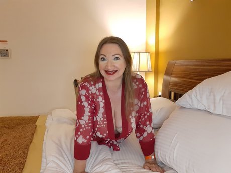 Naakte gelekte OnlyFans-foto van Mariaold