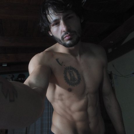 Naakte gelekte OnlyFans-foto van Marcus