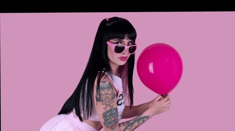 Naakte gelekte OnlyFans-foto van Marceline Ink Kind Of Psyco  For Sex 