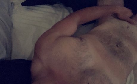 Naakte gelekte OnlyFans-foto van Maori Man