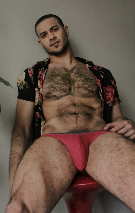 Naakte gelekte OnlyFans-foto van Mao