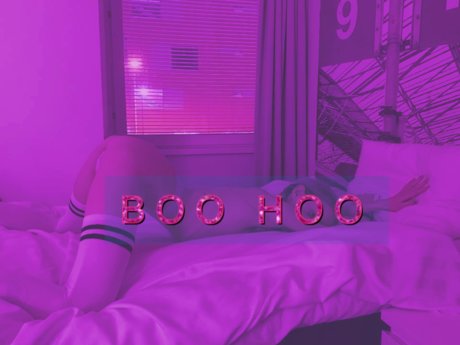 Naakte gelekte OnlyFans-foto van Baby Lilyana