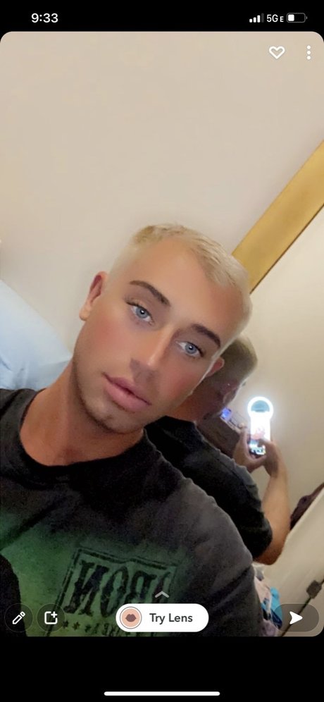 Naakte gelekte OnlyFans-foto van Rocky