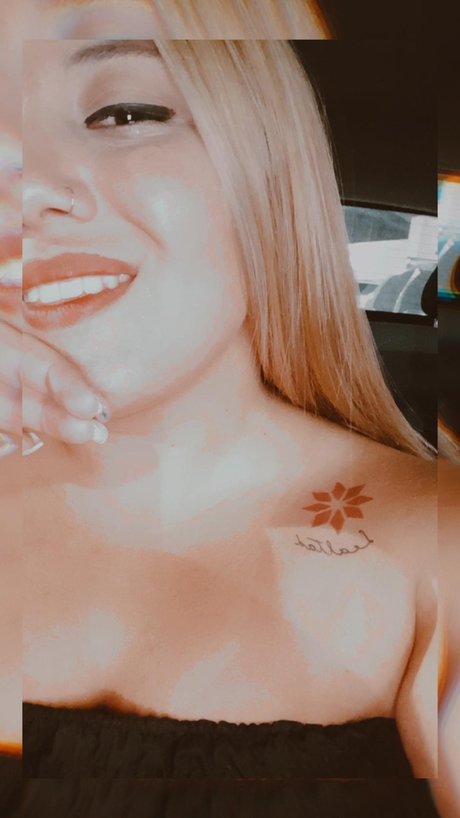 Naakte gelekte OnlyFans-foto van Rocioyazmin