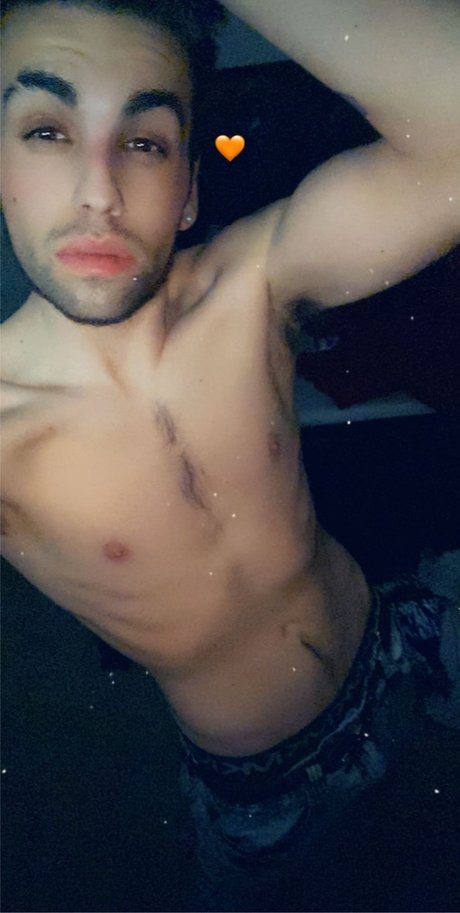 Naakte gelekte OnlyFans-foto van Martyscene