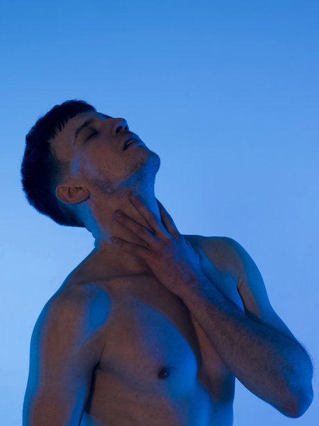 Naakte gelekte OnlyFans-foto van Martin