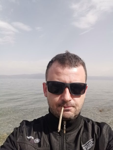 Naakte gelekte OnlyFans-foto van Martin