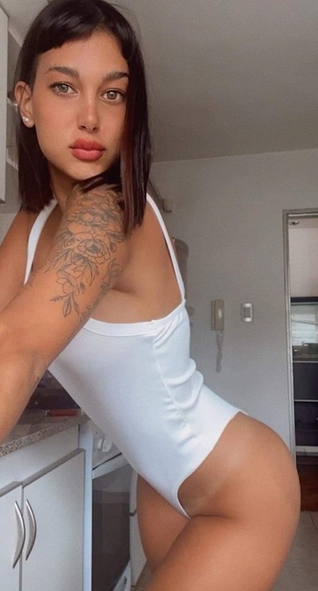 Naakte gelekte OnlyFans-foto van Martina