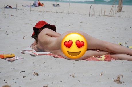 Naakte gelekte OnlyFans-foto van Coppia Arrapata No Ppv