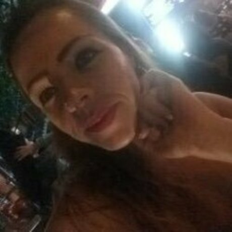 Naakte gelekte OnlyFans-foto van Marpi38