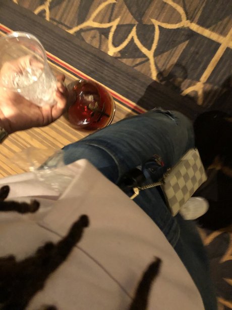 Naakte gelekte OnlyFans-foto van Biggmarley
