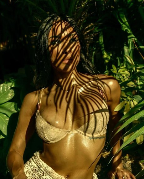Naakte gelekte OnlyFans-foto van Marissa Blitz
