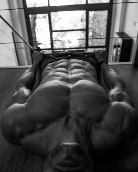 Naakte gelekte OnlyFans-foto van Mario Hervas Vip