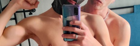 Naakte gelekte OnlyFans-foto van Mario