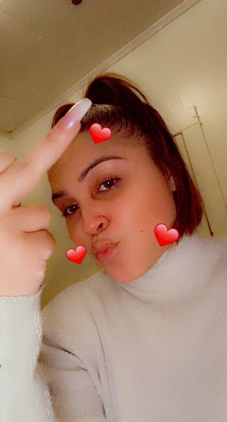 Naakte gelekte OnlyFans-foto van Sweetmari