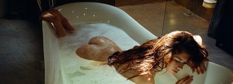 Naakte gelekte OnlyFans-foto van Marie